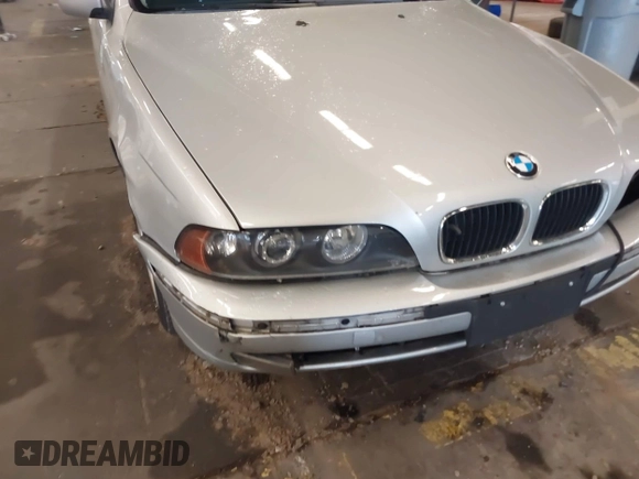 2000 BMW 5 Series 528iA with VIN WBADM6343YGU29947, listed as a IAAI auction lot 40979995 with 191,475 mi miles. Bid and sale history available at carsss.com. Image 16.