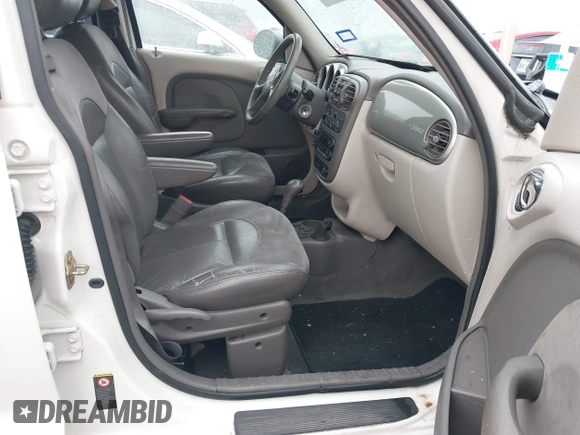 2002 Chrysler PT Cruiser Limited with VIN 3C8FY68B62T347185, listed as a IAAI auction lot 42166377 with 87,157 mi miles. Bid and sale history available at carsss.com. Image 5.