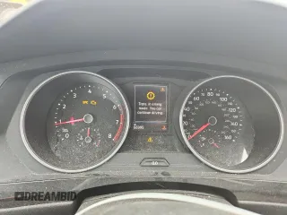 2019 Volkswagen Tiguan S z VIN 3VV0B7AX1KM180153, wystawiony jako Copart lot #60573955 z przebiegiem 66 995 mil mil oraz Szkoda całkowita • Salvage title. Historia ofert i sprzedaży dostępna na DreamBid. Obrazek 9.