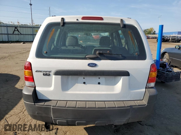 2006 Ford Escape XLS with VIN 1FMYU02Z76KC14463, listed as a Copart auction lot 75658534 with 215,627 mi miles and Clean Title. Bid and sale history available at carsss.com. Image 6.