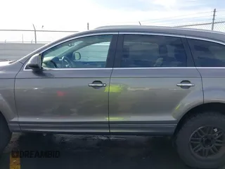 2012 Audi Q7 Premium Plus z VIN WA1LMAFEXCD005644, wystawiony jako IAAI lot #40593742 z przebiegiem 131 695 mil mil oraz . Historia ofert i sprzedaży dostępna na DreamBid. Obrazek 13.
