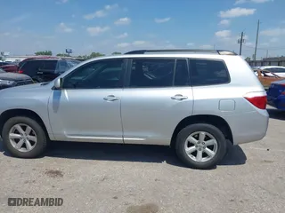 2009 Toyota Highlander with VIN JTEDS41A392073340, listed as a IAAI auction lot 42080829 with 234,060 mi miles. Bid and sale history available at carsss.com. Image 14.