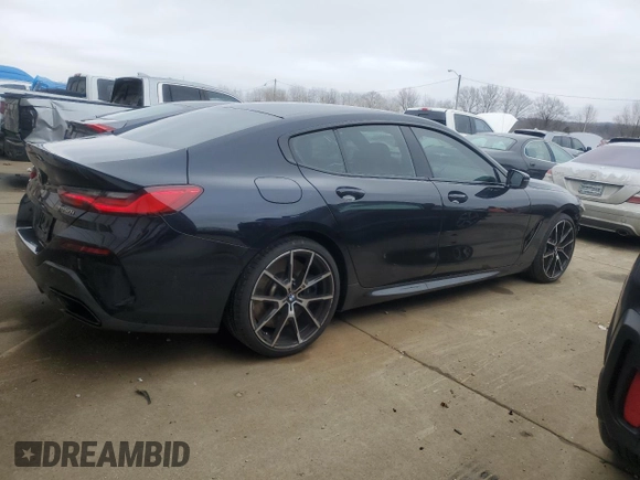 2022 BMW 8 Series M850i z VIN WBAGV8C03NCJ36975, wystawiony jako Copart lot #44008505 z przebiegiem 16 631 mil mil oraz Szkoda całkowita • Salvage title. Historia ofert i sprzedaży dostępna na DreamBid. Obrazek 3.
