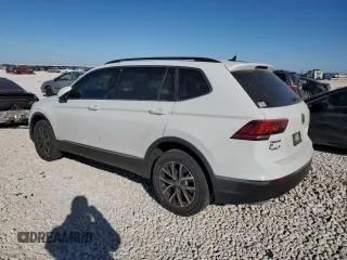 2020 Volkswagen Tiguan SE with VIN 3VV2B7AX4LM025185, listed as a Copart auction lot 48942445 with 82,550 mi miles and Salvage Title. Bid and sale history available at DreamBid. Image 2.
