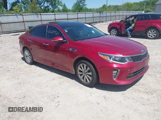 2018 Kia Optima S z VIN 5XXGT4L36JG216406, wystawiony jako IAAI lot #42224921 z przebiegiem 93 197 mil mil oraz . Historia ofert i sprzedaży dostępna na DreamBid. Obrazek 1.