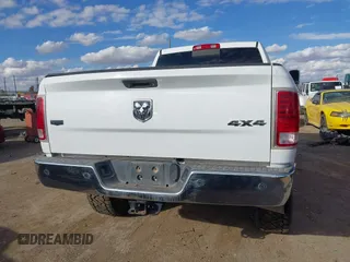 2015 Ram 2500 Laramie with VIN 3C6UR5FL3FG582483, listed as a IAAI auction lot 41307712 with 1 mi miles. Bid and sale history available at carsss.com. Image 15.