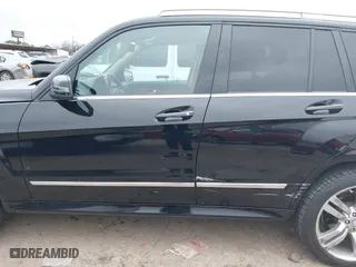 2012 Mercedes-Benz GLK-Class GLK 350 with VIN WDCGG8HBXCF844086, listed as a IAAI auction lot 41637820 with 139,117 mi miles. Bid and sale history available at carsss.com. Image 13.