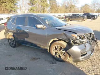 2020 Nissan Rogue S with VIN JN8AT2MT5LW017264, listed as a IAAI auction lot 41266536 with 86,146 mi miles. Bid and sale history available at carsss.com. Image 1.
