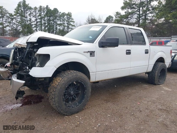 2013 Ford F-150 XL with VIN 1FTFW1EF8DKG07320, listed as a IAAI auction lot 41435996 with 141,425 mi miles. Bid and sale history available at carsss.com. Image 2.