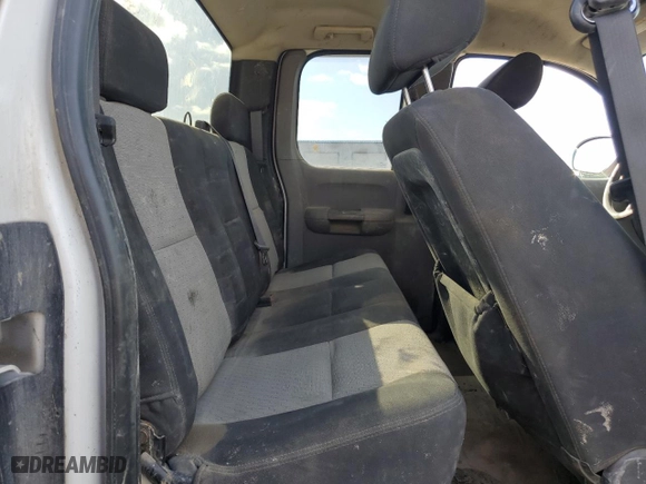 2008 Chevrolet Silverado 2500HD Work Truck with VIN 1GCHC29K68E120121, listed as a Copart auction lot 49831995 with 238,585 mi miles and Clean Title. Bid and sale history available at carsss.com. Image 11.