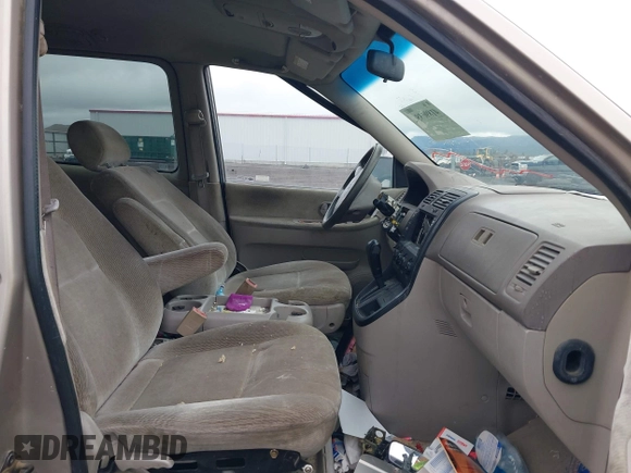 2004 Kia Sedona LX with VIN KNDUP131746563430, listed as a IAAI auction lot 41896386 with 141,526 mi miles. Bid and sale history available at carsss.com. Image 5.