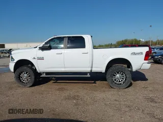 2018 Ram 2500 Big Horn with VIN 3C6UR5DL7JG290136, listed as a IAAI auction lot 41823442 with 106,167 mi miles. Bid and sale history available at carsss.com. Image 14.
