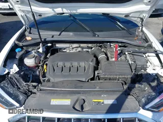 2020 Audi Q3 S line Prestige z VIN WA1FECF33L1073094, wystawiony jako IAAI lot #41568911 z przebiegiem 36 998 mil mil oraz . Historia ofert i sprzedaży dostępna na DreamBid. Obrazek 10.