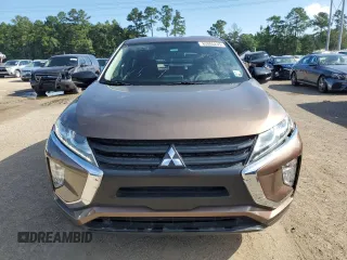 2018 Mitsubishi Eclipse Cross LE z VIN JA4AT4AA9JZ068282, wystawiony jako Copart lot #62085235 z przebiegiem 112 487 mil mil oraz Czysty tytuł • Clean title. Historia ofert i sprzedaży dostępna na DreamBid. Obrazek 5.