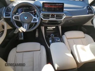 2022 BMW X4 M40i z VIN 5UX43DT02N9K31818, wystawiony jako Copart lot #38495943 z przebiegiem 12 673 mil mil oraz . Historia ofert i sprzedaży dostępna na DreamBid. Obrazek 8.