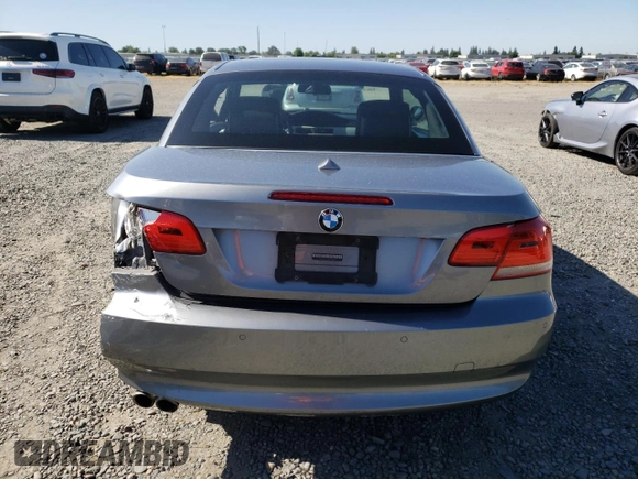 2008 BMW 3 Series 328i z VIN WBAWR33538P152346, wystawiony jako Copart lot #57101985 z przebiegiem 131 504 mil mil oraz Szkoda całkowita • Salvage title. Historia ofert i sprzedaży dostępna na DreamBid. Obrazek 6.