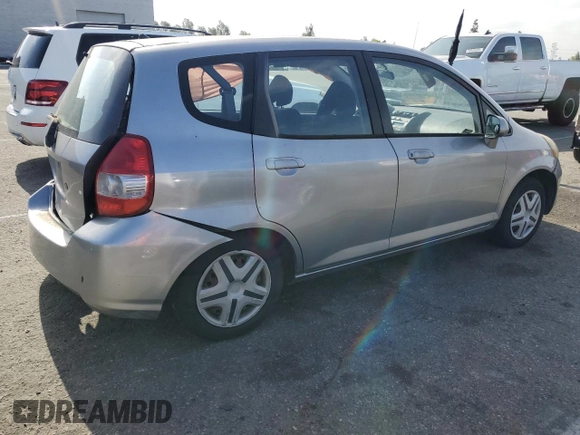 2007 Honda Fit z VIN JHMGD38447S026125, wystawiony jako Copart lot #56554145 z przebiegiem 227 284 mil mil oraz Szkoda całkowita • Salvage title. Historia ofert i sprzedaży dostępna na DreamBid. Obrazek 3.