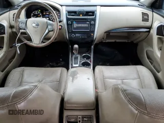 2015 Nissan Altima 2.5 S with VIN 1N4AL3AP1FN402569, listed as a Copart auction lot 51814475 with 177,193 mi miles and Salvage Title. Bid and sale history available at carsss.com. Image 8.