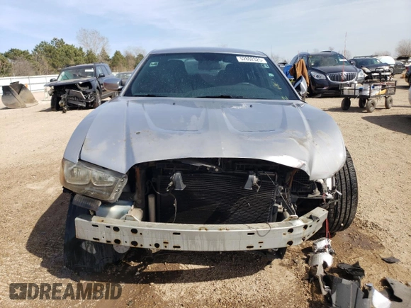 2013 Dodge Charger SE z VIN 2C3CDXBG4DH689616, wystawiony jako Copart lot #52802325 z przebiegiem 91 471 mil mil oraz Szkoda całkowita • Salvage title. Historia ofert i sprzedaży dostępna na DreamBid. Obrazek 5.