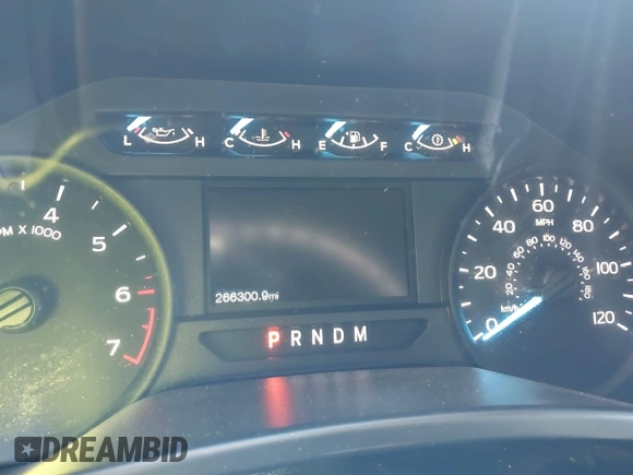 2020 Ford F-150 XL z VIN 1FTEW1E51LFA57601, wystawiony jako IAAI lot #42143352 z przebiegiem 266 300 mil mil oraz . Historia ofert i sprzedaży dostępna na DreamBid. Obrazek 7.
