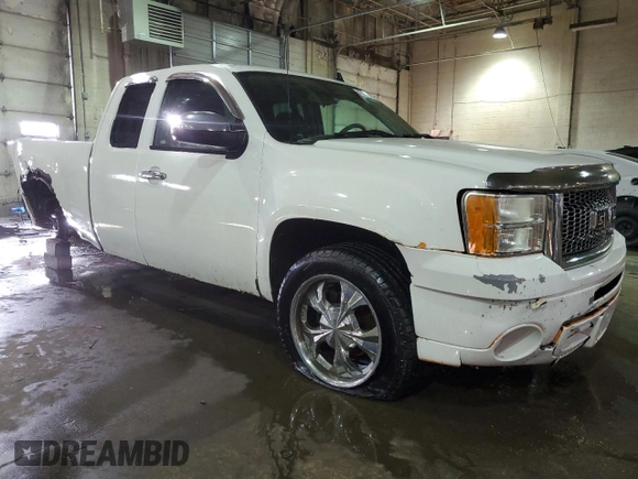 2010 GMC Sierra 1500 with VIN 1GTSCUEA8AZ285441, listed as a Copart auction lot 47299465 with 185,219 mi miles and Salvage Title. Bid and sale history available at DreamBid. Image 4.