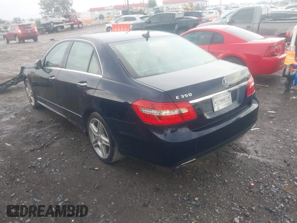2013 Mercedes-Benz E 350 Luxury с VIN WDDHF5KB8DA763466, выставлен на аукционе IAAI как лот 42388714 с пробегом 109 323 миль миль и . История ставок и продаж доступна на DreamBid. Изображение 3.