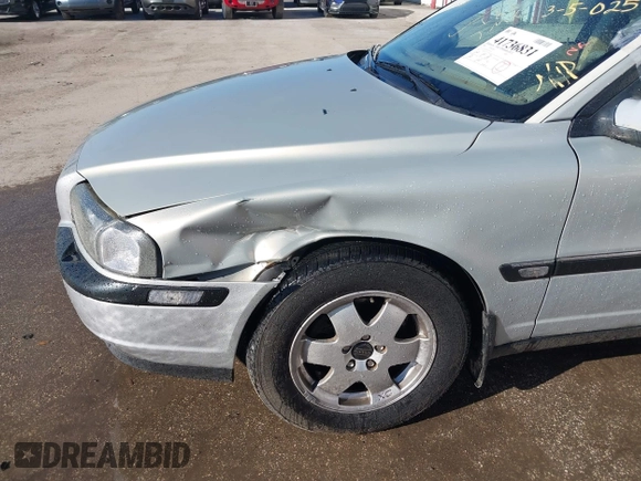 2000 Volvo S80 z VIN YV1TS94D5Y1106761, wystawiony jako IAAI lot #41736831 z przebiegiem Nie podano mil oraz . Historia ofert i sprzedaży dostępna na DreamBid. Obrazek 6.