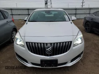 2017 Buick Regal Premium II with VIN 2G4GS5GX6H9112372, listed as a Copart auction lot 82235794 with 38,213 mi miles and Salvage Title. Bid and sale history available at DreamBid. Image 5.