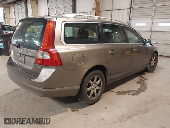 2008 Volvo V70 with VIN YV1BW982681036888, listed as a IAAI auction lot 41568717 with Not Provided miles and . Bid and sale history available at DreamBid. Image 4.