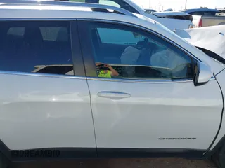 2016 Jeep Cherokee Altitude with VIN 1C4PJLCB8GW230578, listed as a IAAI auction lot 41774624 with Not provided miles and . Bid and sale history available at DreamBid. Image 13.