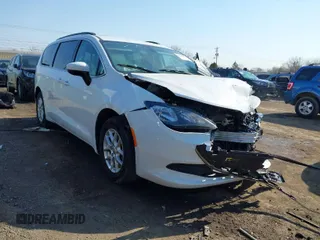 2020 Chrysler Voyager LXI with VIN 2C4RC1DG2LR172438, listed as a IAAI auction lot 41747352 with 100,524 mi miles. Bid and sale history available at carsss.com. Image 1.