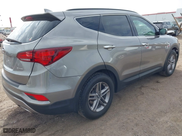 2017 Hyundai Santa Fe Sport 2.4L with VIN 5NMZU3LB7HH021661, listed as a IAAI auction lot 41746160 with 82,990 mi miles. Bid and sale history available at carsss.com. Image 4.