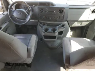 2013 Ford Econoline Passenger XL с VIN 1FBNE3BL2DDA87449, выставлен на аукционе Copart как лот 51863085 с пробегом 236 325 миль миль и Чистый • Clean title. История ставок и продаж доступна на DreamBid. Изображение 8.