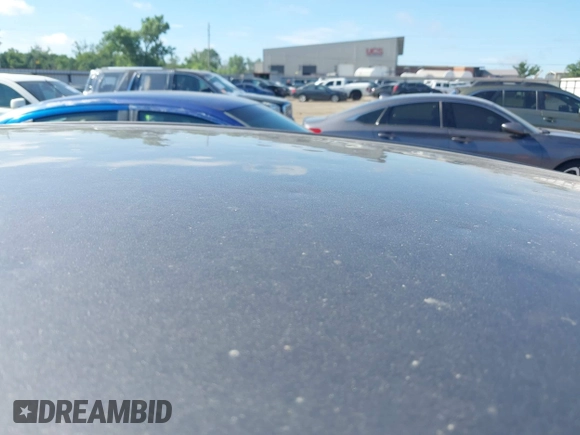 2010 Buick LaCrosse CXL with VIN 1G4GC5EG2AF218492, listed as a IAAI auction lot 42540400 with 40,924 mi miles and . Bid and sale history available at DreamBid. Image 6.