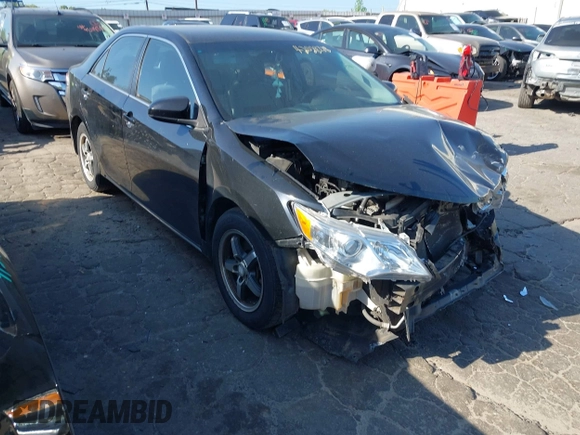 2012 Toyota Camry L z VIN 4T1BF1FK3CU018281, wystawiony jako IAAI lot #42028728 z przebiegiem 149 016 mil mil oraz . Historia ofert i sprzedaży dostępna na DreamBid. Obrazek 1.