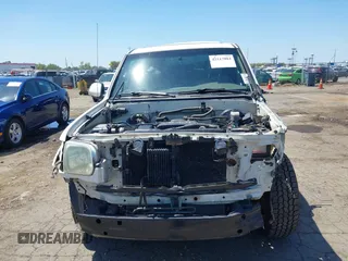 2005 Toyota Tundra Limited z VIN 5TBDT48175S490771, wystawiony jako IAAI lot #42117084 z przebiegiem 233 575 mil mil oraz . Historia ofert i sprzedaży dostępna na DreamBid. Obrazek 6.