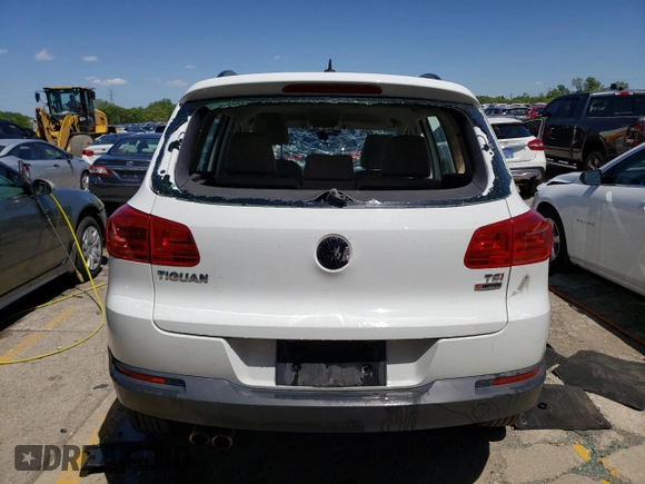 2016 Volkswagen Tiguan R-Line with VIN WVGBV7AX1GW593028, listed as a Copart auction lot 57425084 with Not Provided miles and Salvage Title. Bid and sale history available at DreamBid. Image 6.