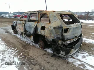 2021 Jeep Grand Cherokee Overland z VIN 1C4RJFCG3MC588271, wystawiony jako IAAI lot #41561063 z przebiegiem Nie podano mil oraz . Historia ofert i sprzedaży dostępna na DreamBid. Obrazek 3.