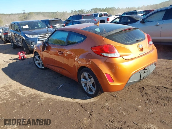 2013 Hyundai Veloster w/Gray Int with VIN KMHTC6AD3DU126193, listed as a IAAI auction lot 41251982 with 119,066 mi miles. Bid and sale history available at carsss.com. Image 3.