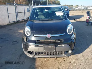 2017 FIAT 500L Trekking z VIN ZFBCFADH5HZ039470, wystawiony jako IAAI lot #40989704 z przebiegiem 117 901 mil mil oraz . Historia ofert i sprzedaży dostępna na DreamBid. Obrazek 11.