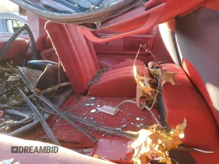 1988 Ford Bronco z VIN 1FMCU14T3JUD16266, wystawiony jako Copart lot #77365034 z przebiegiem 81 445 mil mil oraz Szkoda całkowita • Salvage title. Historia ofert i sprzedaży dostępna na DreamBid. Obrazek 10.