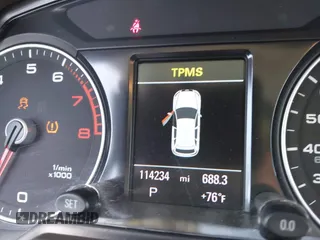 2015 Audi Q5 Premium Plus with VIN WA1LFAFP4FA018830, listed as a IAAI auction lot 41916767 with 114,234 mi miles. Bid and sale history available at carsss.com. Image 7.