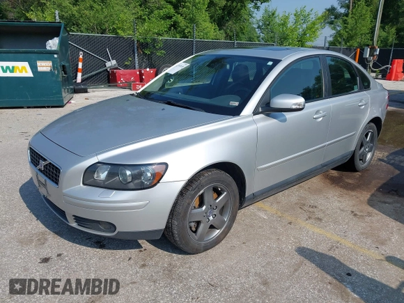 2007 Volvo S40 2.5L Turbo с VIN YV1MH682472299584, выставлен на аукционе IAAI как лот 42397638 с пробегом 123 473 миль миль и . История ставок и продаж доступна на DreamBid. Изображение 2.