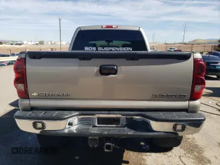 2003 Chevrolet Silverado 1500HD LS z VIN 1GCGK13U03F114482, wystawiony jako Copart lot #53862905 z przebiegiem 80 530 mil mil oraz Szkoda całkowita • Salvage title. Historia ofert i sprzedaży dostępna na DreamBid. Obrazek 6.