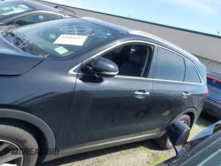 2019 Kia Sorento EX V6 with VIN 5XYPH4A57KG464487, listed as a IAAI auction lot 41664217 with 80,982 mi miles. Bid and sale history available at carsss.com. Image 15.