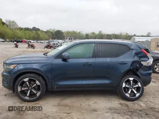 2021 Volvo XC40 Momentum z VIN YV4162UK0M2469977, wystawiony jako IAAI lot #41956088 z przebiegiem 51 567 mil mil oraz . Historia ofert i sprzedaży dostępna na DreamBid. Obrazek 14.
