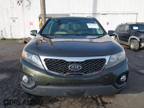 2012 Kia Sorento EX with VIN 5XYKUCA68CG275924, listed as a IAAI auction lot 41623363 with 173,078 mi miles. Bid and sale history available at carsss.com. Image 13.