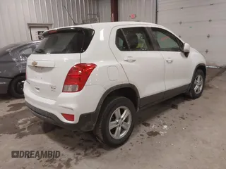 2018 Chevrolet Trax LS with VIN KL7CJNSB2JB694599, listed as a IAAI auction lot 41986241 with 66,965 mi miles. Bid and sale history available at carsss.com. Image 4.