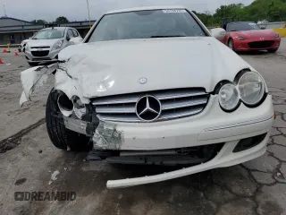 2009 Mercedes-Benz CLK 350 z VIN WDBTJ56H09F267880, wystawiony jako Copart lot #54708795 z przebiegiem 62 726 mil mil oraz Tytuł czysty. Historia ofert i sprzedaży dostępna na DreamBid. Obrazek 5.