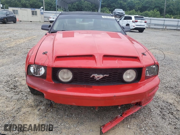 2008 Ford Mustang GT Deluxe z VIN 1ZVHT82H985142306, wystawiony jako Copart lot #57461015 z przebiegiem 142 325 mil mil oraz Czysty tytuł • Clean title. Historia ofert i sprzedaży dostępna na DreamBid. Obrazek 5.